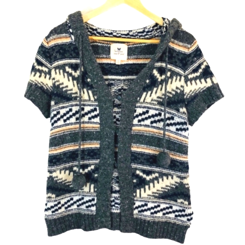 Between You & Me Short Sleeve Hooded Cardigan Sweater Size M
